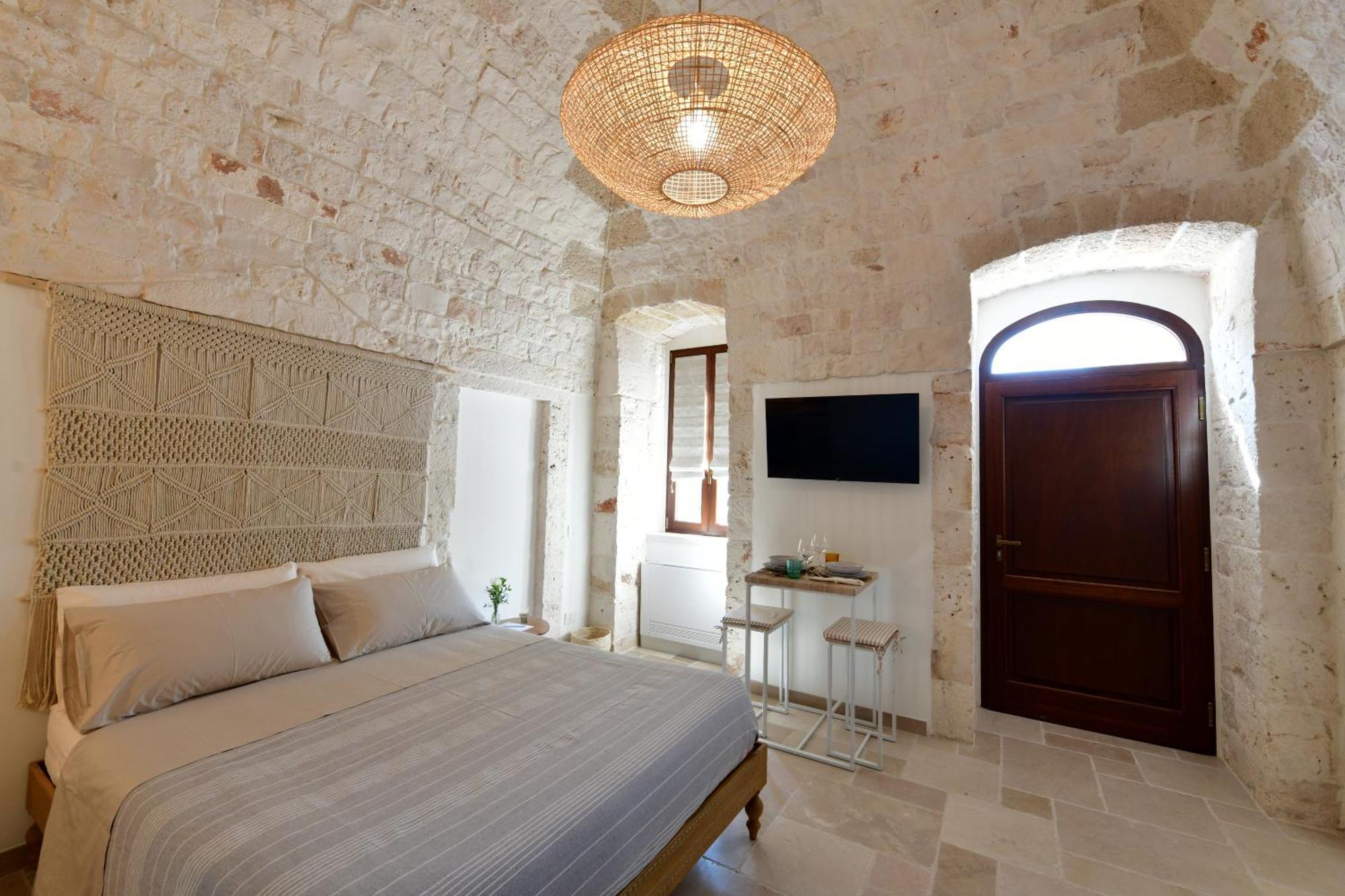 Lamarossa Trulli & Suites Antonelli Exterior photo
