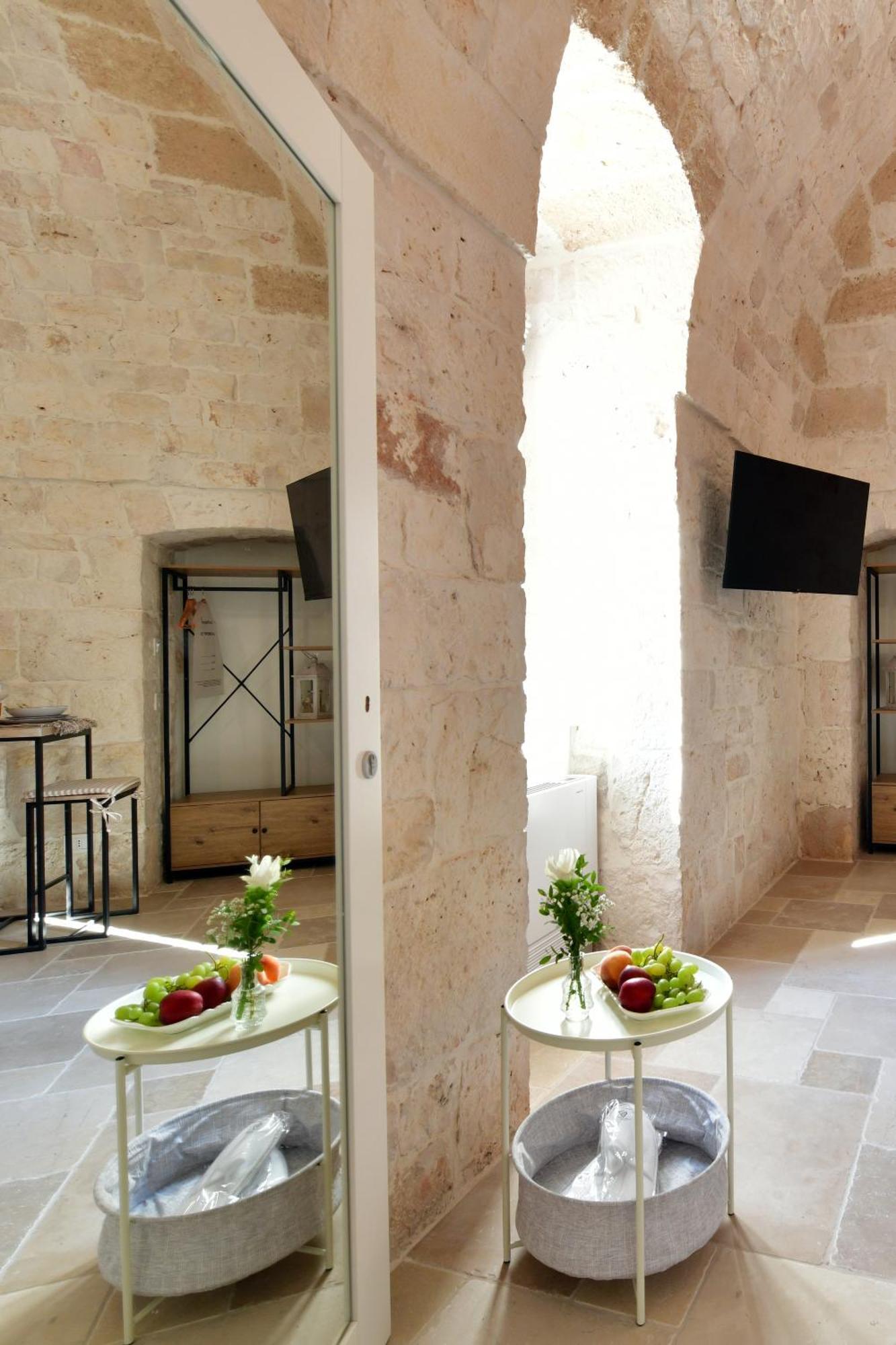 Lamarossa Trulli & Suites Antonelli Exterior photo